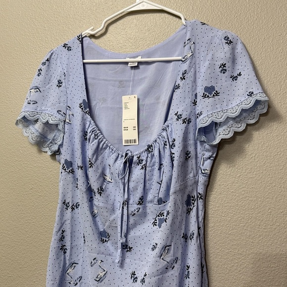 Urban Outfitters Kimchi Blue Sloan Square-Neck Empire Waist Mini Dress - Picture 6 of 15